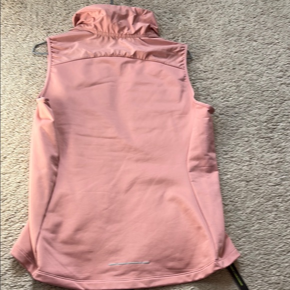 NWT Nike Pink/peach Sleeveless Puffer Vest - Picture 12 of 12